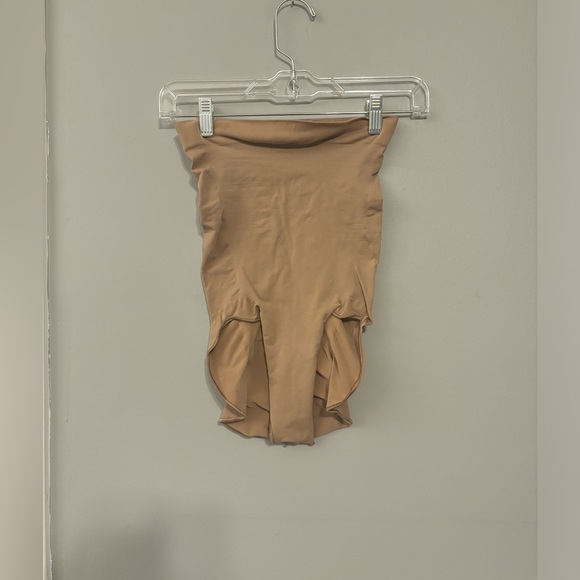 Skims Seamless Sculpt High Waisted Brief Size XL - Picture 7 of 7